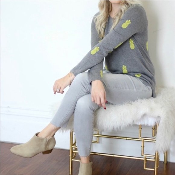 OLD NAVY Pineapple Crewneck Cotton Blend Sweatshirt Pullover Gray Yellow Sz S - Picture 1 of 9